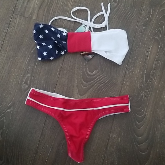 Bathing suit - Picture 1 of 1